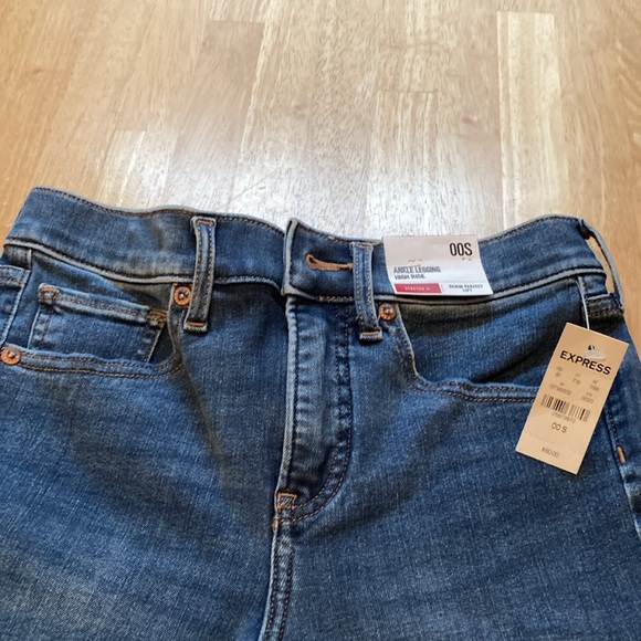 Express High Rise Ankle Legging Ripped Jeans - Picture 4 of 10